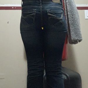 Low rise jeans